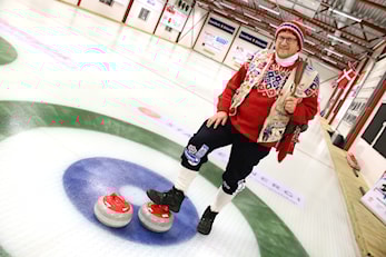 Nordigarden-limerick om Stange Curlinghall